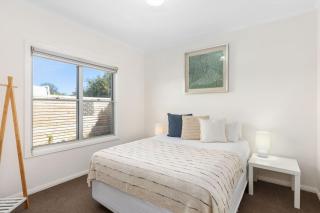 Boatswain Beach House - 8