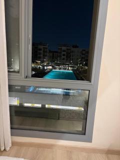 Elegant Marriott Residence Stay Pool View - 4