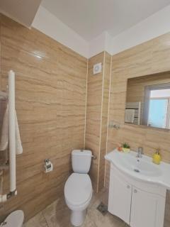 Mamaia Beachfront 33 - 1