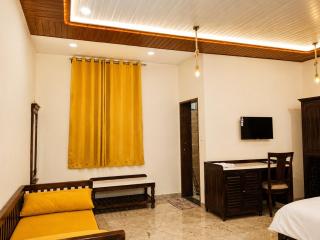Royal Neelkanth Villa By Sunshin Group of Villa's - 6