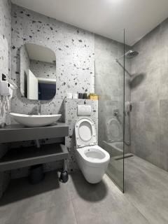 Home City Center - 3BedR & 3BathR - Free Private Parking - 9