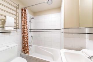 Te Aro City Stay - Modern Studio for Two - 2