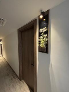 Lake Plaza Luxury Rooms - 7
