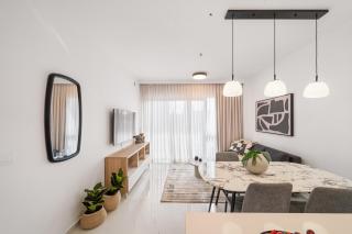 Stunning 1 Bedroom In City Center - 9