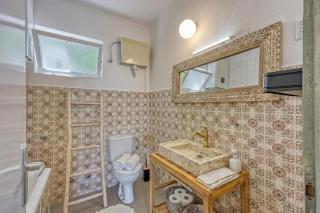 Enolabee Harbour View Apartment - Happy Rentals - 5