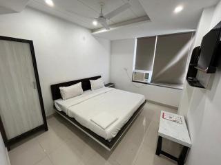 Hotel Shree - 6