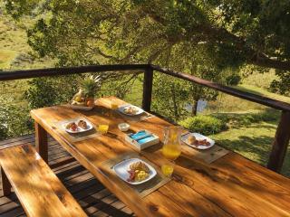 Nkumbe Bush Retreat Family Home - 2