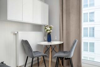 Modern Studio in the City Centre Close to the Market Square by Noclegi Renters - 6