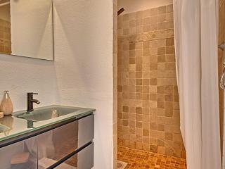 Appartement Spacieux en Front de Mer - Baie Orientale - FR-1-734-5 - 2