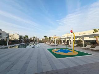 J Falcon Luxury 3BR Villa - Falcon Island - 6