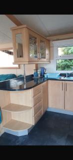 Cosy 3 Bedroom Caravan - 8
