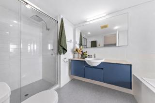 Azure Sea, Oceanviews, Wifi, 2 Pools + Gym - 7