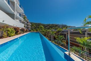 Azure Sea, Oceanviews, Wifi, 2 Pools + Gym - 2