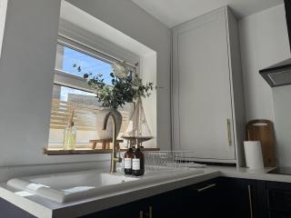Alexandra Road - 8