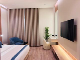 Voyage Expo Suites - 0