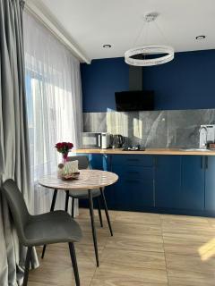 Manas Apartments квартира-студия в центре - 1