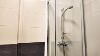 Axiom Suites - Nova 4 - 4