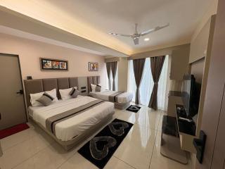 Hotel Prominent Town - 3