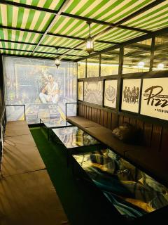 Royal Skyline Suite Rooftop Lounge - 6
