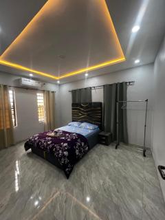 Private Bedroom with a private bathroom - 4