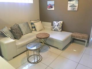 201 Nerina Luxury Lifestyle Apartment Morningside - 1