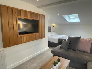 Woodroyd Luxury Apartments - 2