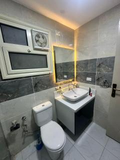 Luxury Stay at Hurghada Hub Resort with Pools - 7