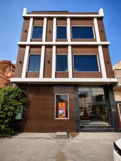 Hotel KR Near Golden Temple - 6