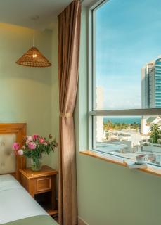 Royal Family Hotel - 9