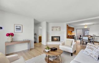 Two Bedroom Townhome with Harbor and Ocean Views - 6