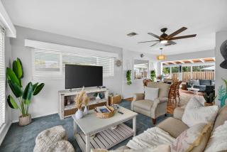 Manatee Manors Private Waterfront Home with Heated Pool - 2