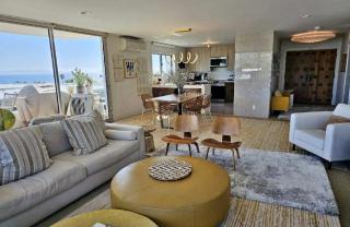Two Bedroom Coastal Retreat with Ocean Views - 7