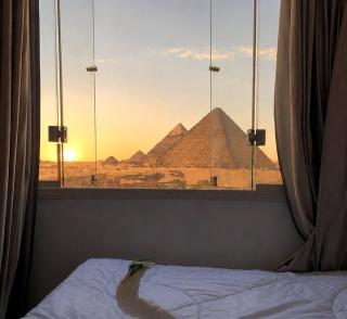 Direct Pyramids View - 2