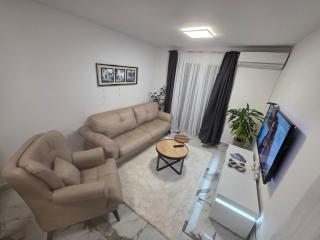 Apartmani Komatina Ðenovići 1 - 6