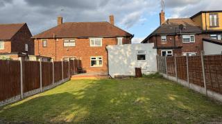 Newly renovated 2 bedroom Home in West Bromwich Ideal for contractors & families - 8