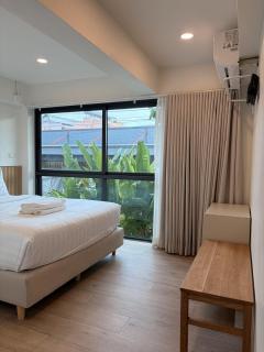 2 Bed & 2 Bath Suite, 2nd floor - 9