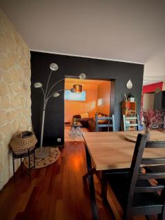 Feel Good House - 3