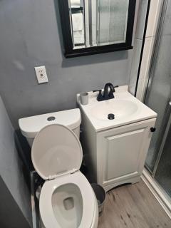 Guest BnB close to basketball hall of fame and MgM - 4