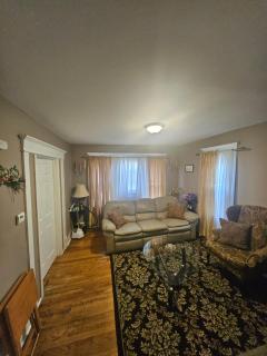 Guest BnB close to basketball hall of fame and MgM - 1