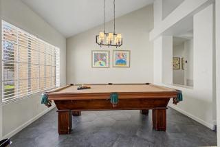 NEW Royal Palms Retreat with Pool Spa & Pool Table - 3