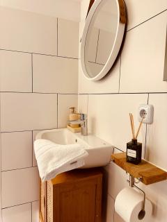 Cozy Apartment - 9