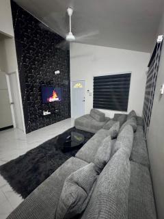 Irie Mini Vacation Home - 0