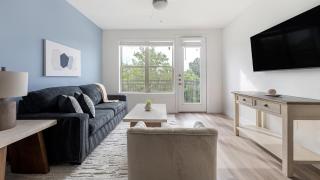 Landing Stylish 1BD Clubhouse - 8