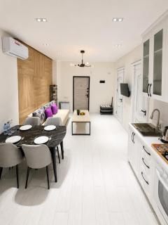 Yunusabad Metro Studio Apartment - 3