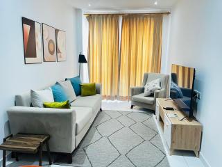 Stylish 1 Bedroom Apartment with a pool - 0