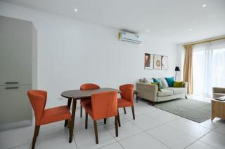 Stylish 1 Bedroom Apartment with a pool - 2