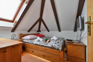 Hunting Lodge - Happy Rentals - 8