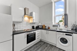 Modern 1BR Flat in Leeds - WiFi - 6