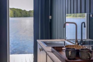 The Floating Lodge - 1