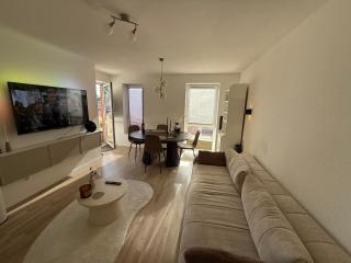Ruhiges Design Apartment mit Balkon I 250 m zur NordArt - 6